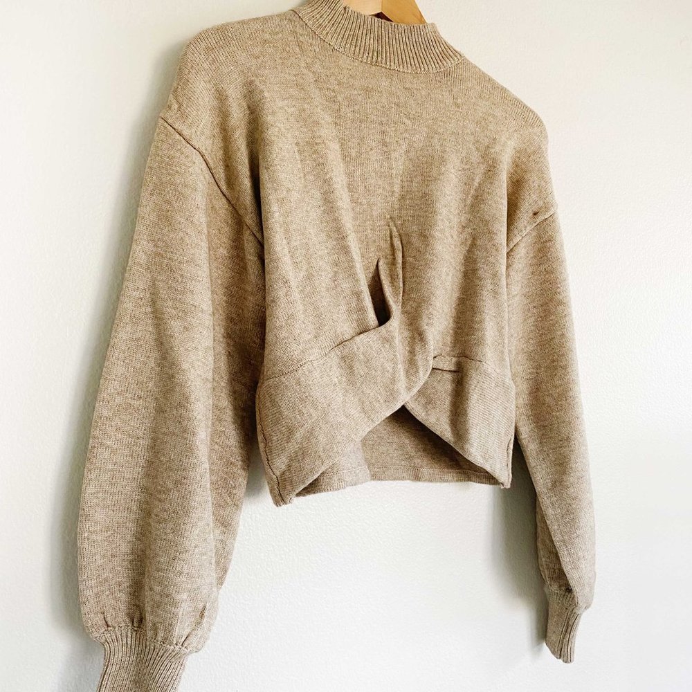 Cropped Twist Sweater With Balloon Sleeves